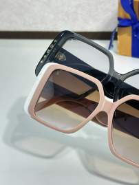 Picture of Louis Vuitton Sunglasses _SKUfw77796855fw